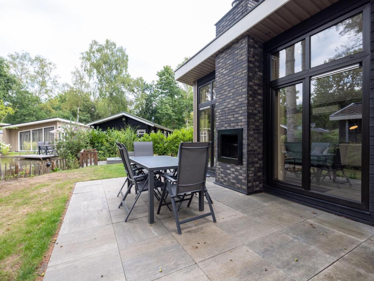 Cozy Chalet With A Jetty Nearby De Veluwe Villa Hoenderloo Luaran gambar